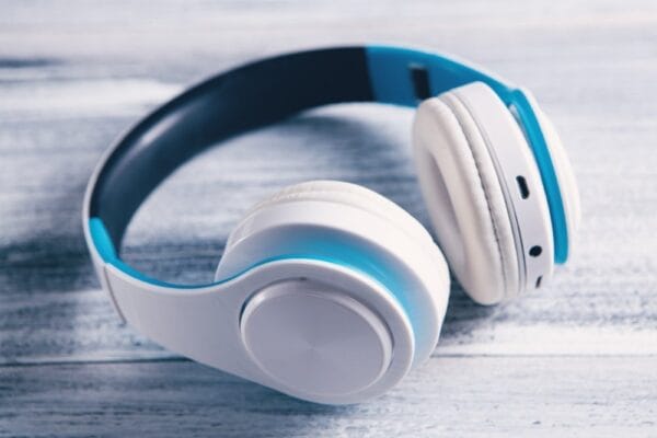 Best JBL Headphones That You Must Buy sasun bughdaryan VCDY9pS7B20 unsplash 1